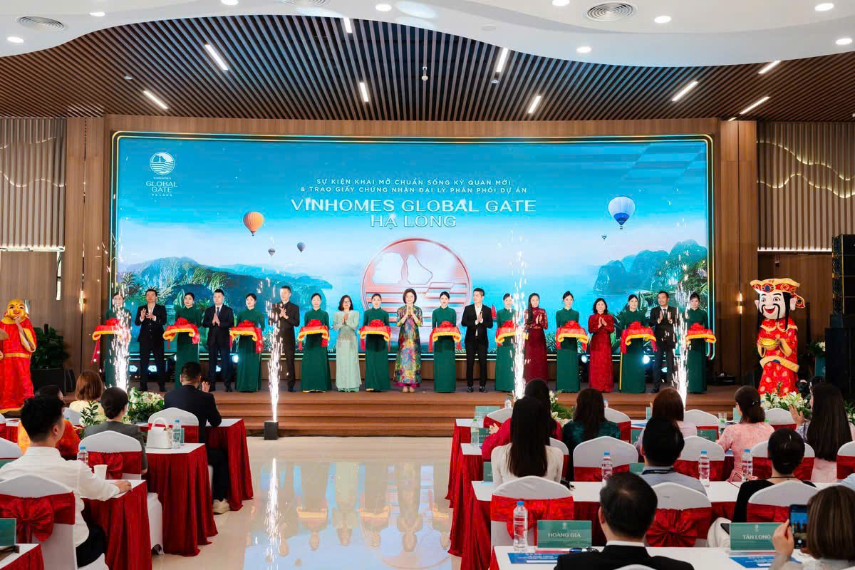 Khai trương văn phòng bán hàng Vinhomes Global Gate Hạ Long